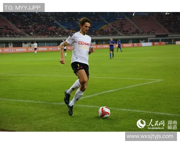 足球明星叶楚贵的传奇之路与背后的奋斗故事